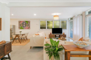 Glenelg Apartment